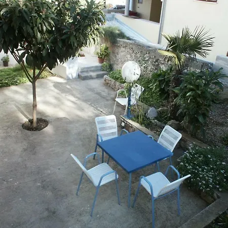 815b Apartamento